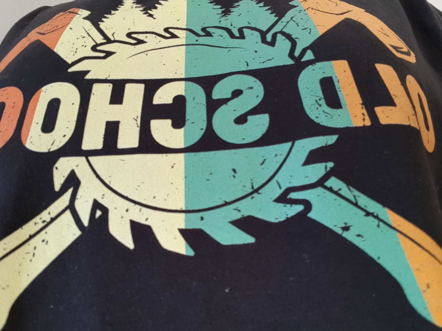 Customer photo review of Die alte Schule im Wald  - Herren Premium Organic Shirt