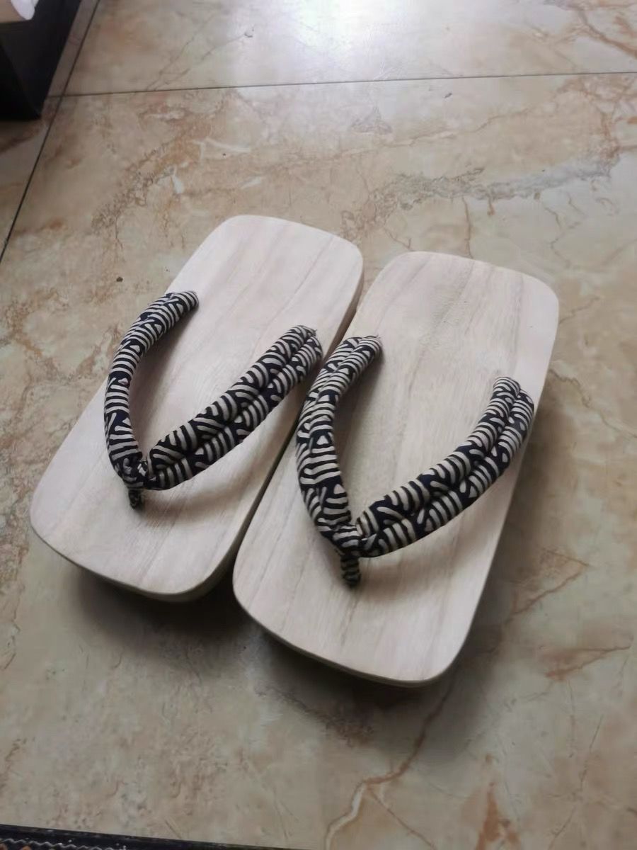 Customer photo review of Men’s Traditional Japanese Sandals 【Japanese Wave】