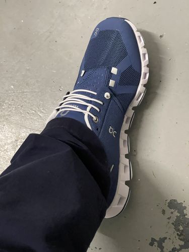 Customer photo review of ON RUNNING CLOUD2