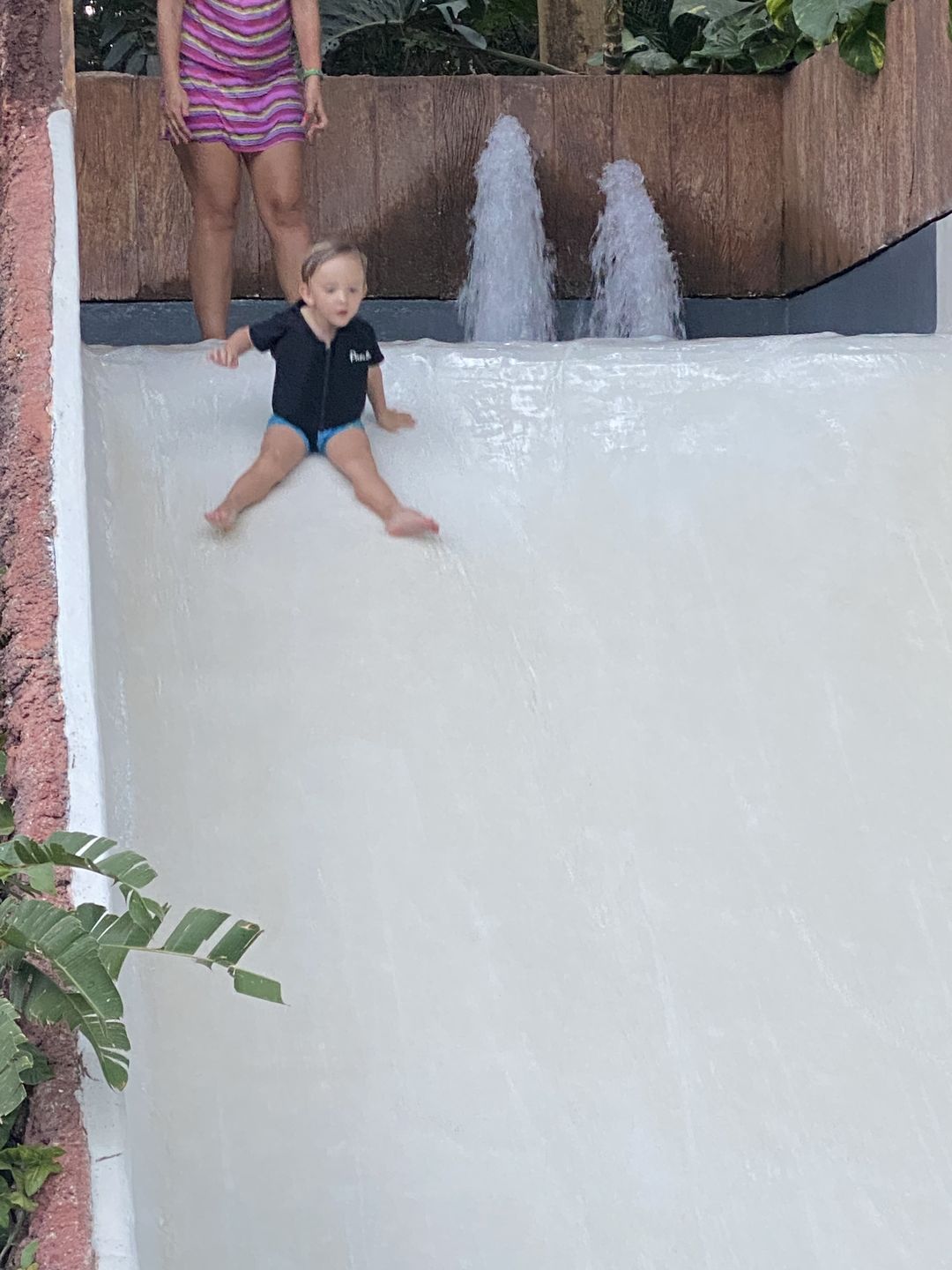 Customer photo review of Camisa Flutuadora Infantil Floater