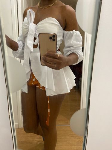 Customer photo review of Solid Color Pretty Falbala Off Shoulder Strappy Blouse