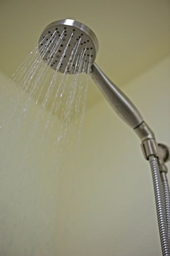 Customer photo review of 3-Spray Handheld Shower Head Set