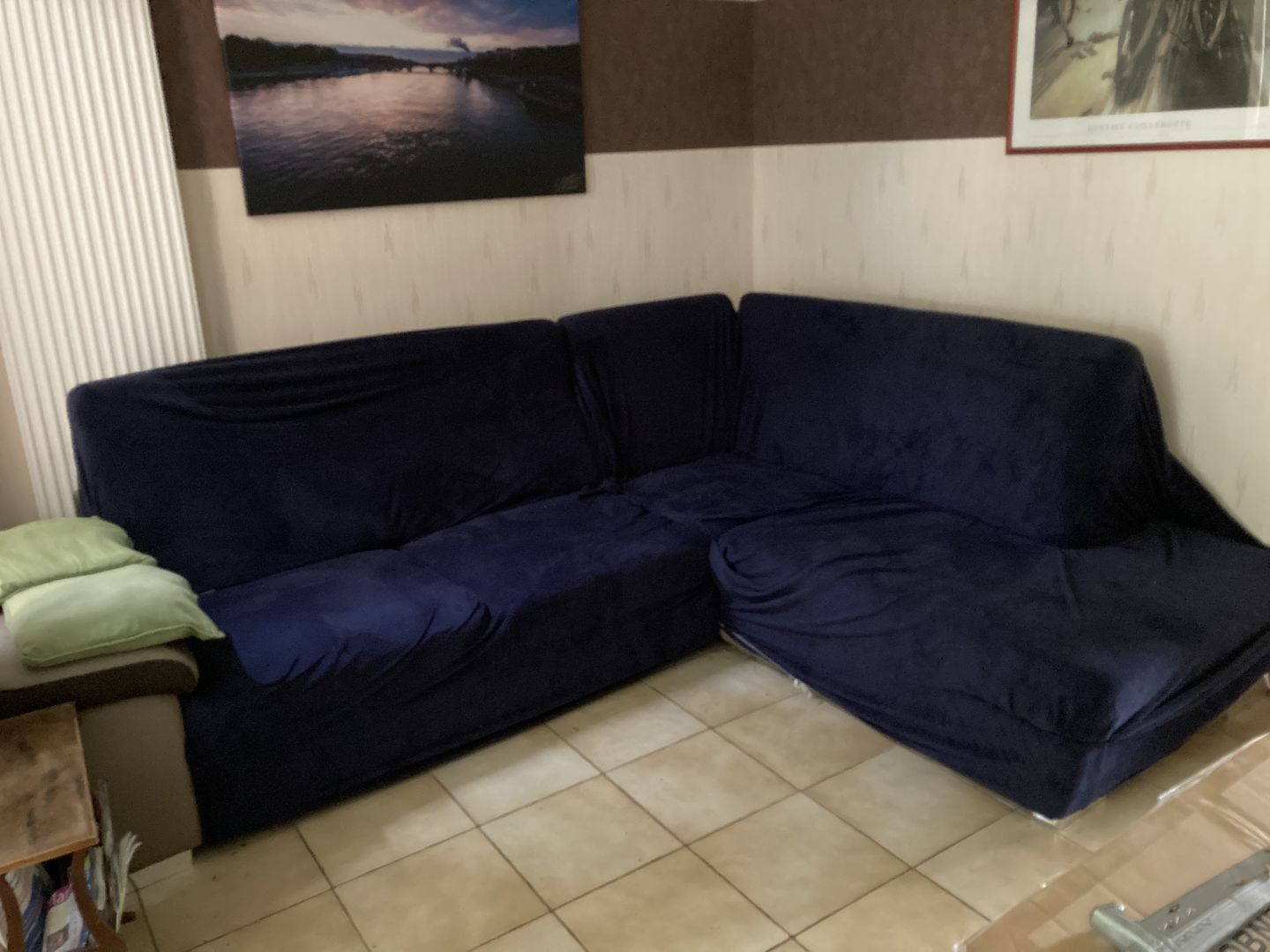Customer photo review of Bleu marine - Housses en velours Extensibles de Fauteuil et Canapé - La Maison des Housses