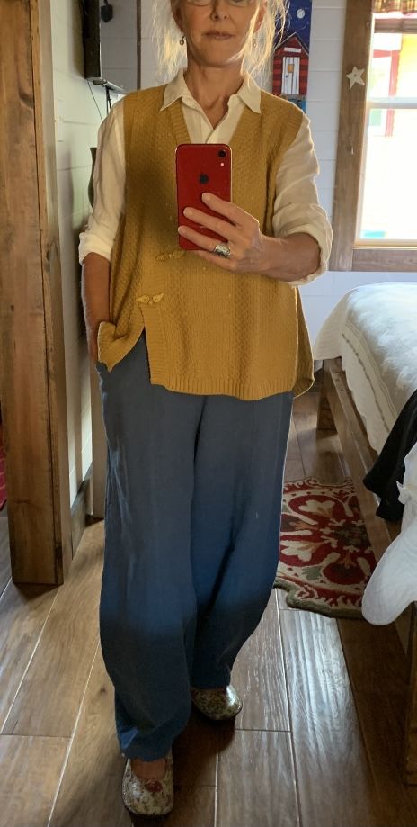 Customer photo review of PLUS Size - Women Button Knitted Split Sleeveless Vest Sweater