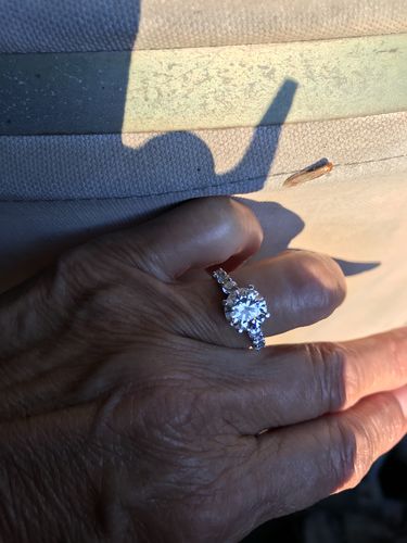 Customer photo review of Seven Stone Round Cut Moissanite Sterling Silver Ring