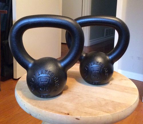Customer photo review of 4kg / 9lbs E-coated Cast Iron Kettlebell