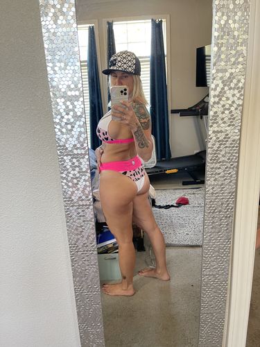 Customer photo review of Hot Pink Cheetah