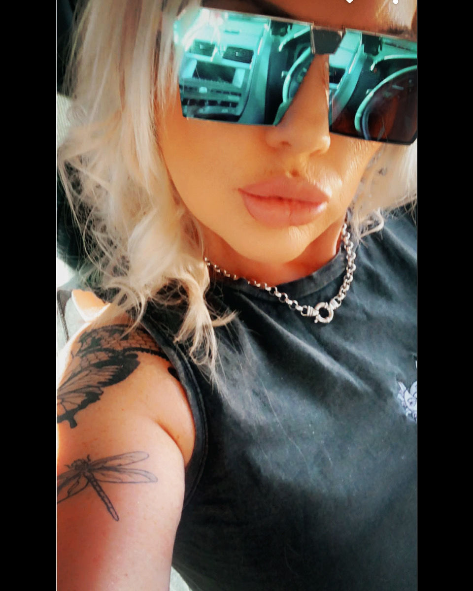 Customer photo review of Glam Girl Aqua