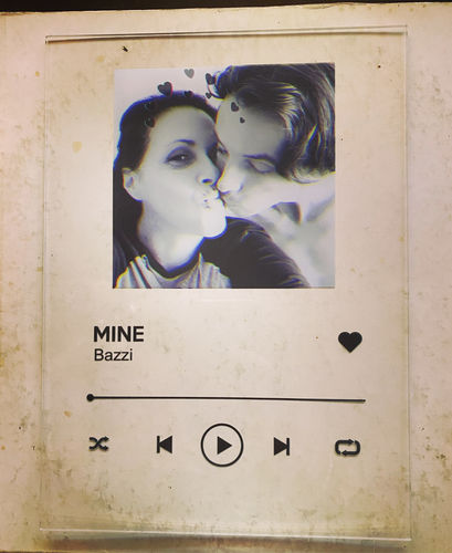 Customer photo review of Custom Song Plaque - The Best Anniversary Gift for Couples