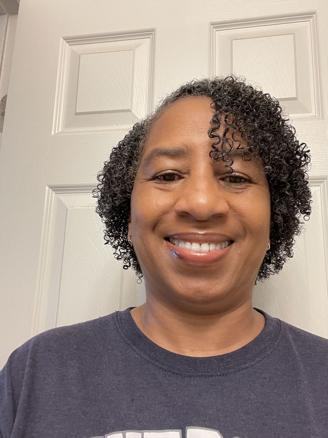 Customer photo review of Defining Flaxseed Gel for Curly Hair with Organic Jojoba Oil for Moisture and Lavender Fragrance