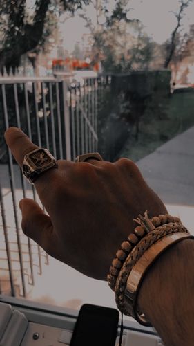 Customer photo review of 18k Gold Royal Crown Bracelet