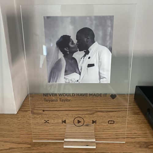 Customer photo review of Custom Song Plaque - The Best Anniversary Gift for Couples