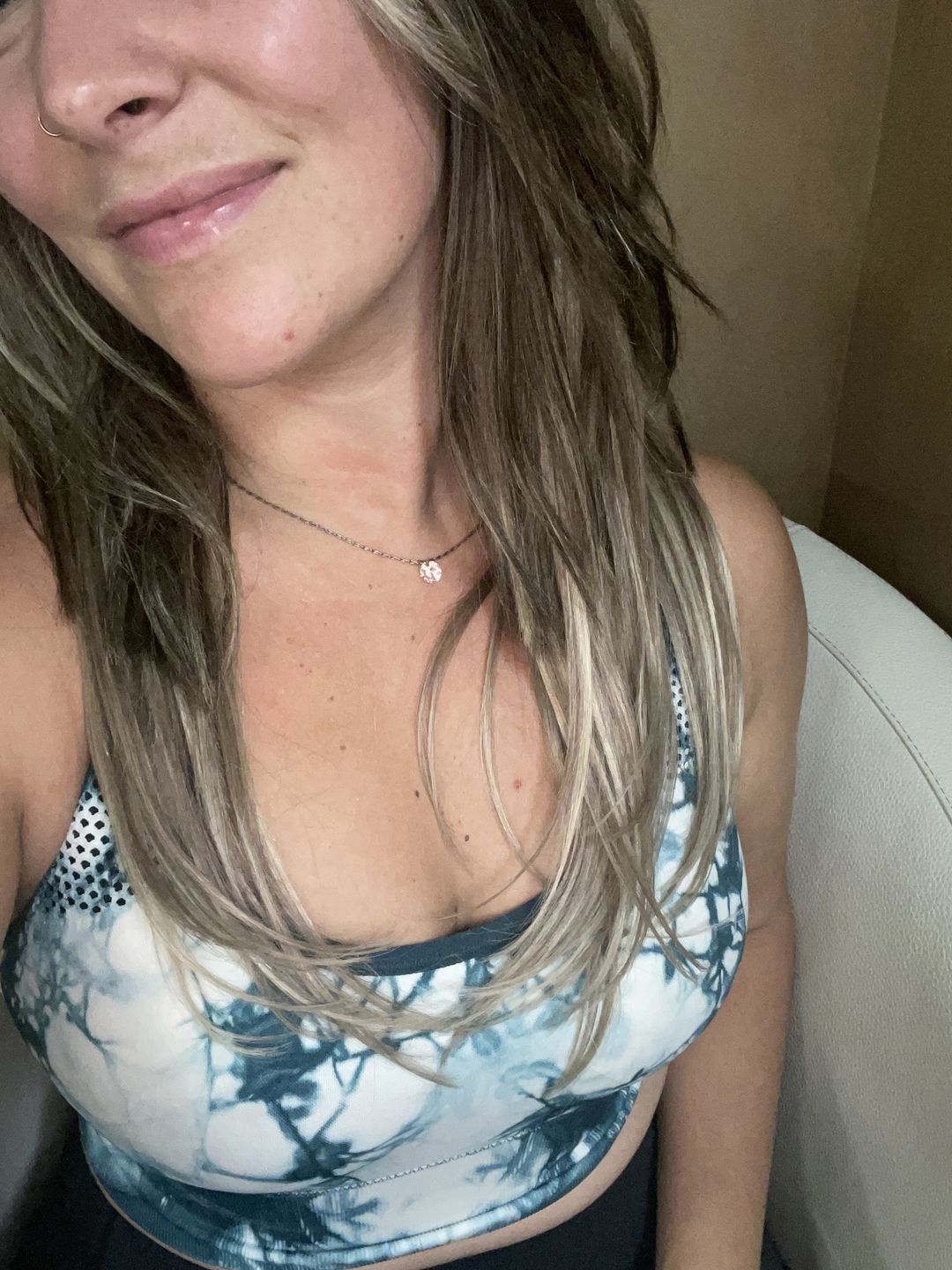 Customer photo review of Full Shine PU Seamless Clip in Extensions 100% Remy Human Hair 8 Pieces Balayage (#3/8/22)
