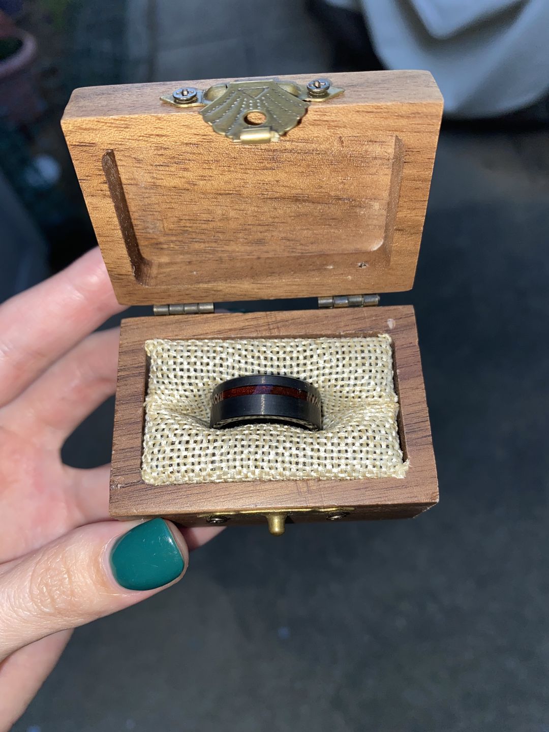 Customer photo review of Black Redwood