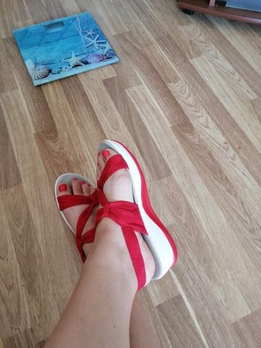 Customer photo review of Sandales de Correction Orthopédique Compensées Antidérapantes Femme