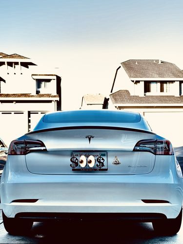 Customer photo review of ABS Carbon Fiber Performance Spoiler for Tesla Model 3