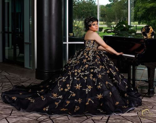 Customer photo review of Gold Glitter Star Vintage Ball Gowns Couture Black Debut Dresses FD1770