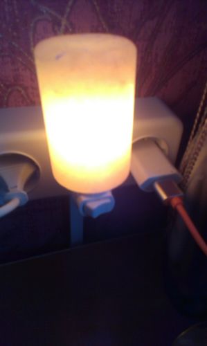 Customer photo review of Veilleuse Lampe de Sel de l'Himalaya