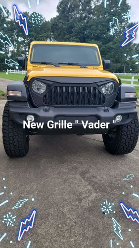 Customer photo review of Vader Grille w/ Mesh - Matte Black for 18-21 Jeep Wrangler JL & Gladiator JT
