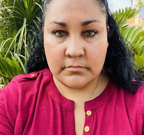 Customer photo review of [US Warehouse] Premium Hazel Prescription Contact Lenses