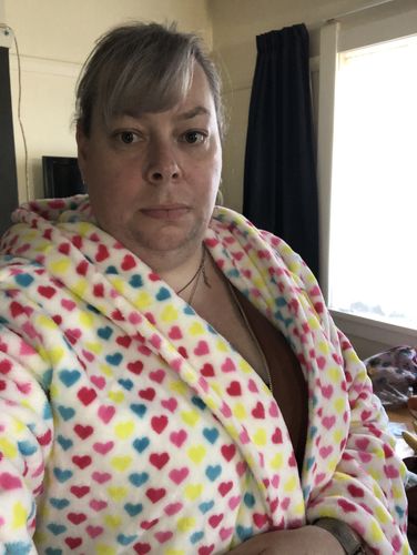 Customer photo review of Trixie Cosmetics Robe
