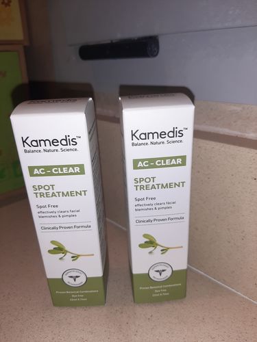 Customer photo review of טיפול נקודתי ומהיר לפצעונים ועור שמן | AC - CLEAR SPOT TREATMENT