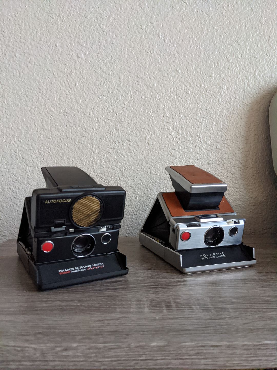 Customer photo review of Polaroid SX-70 Sonar Autofocus Black Folding Instant Film Camera