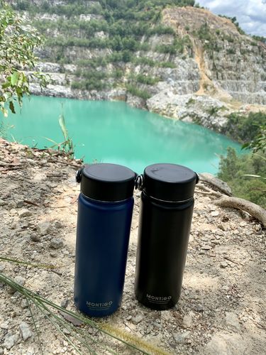 Customer photo review of Ace Bottle Dark Blue/Black 530ml (18oz) 2 - Pack Bundle