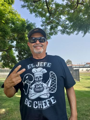 Customer photo review of El Jefe De Chefe OG Chef's T-Shirt