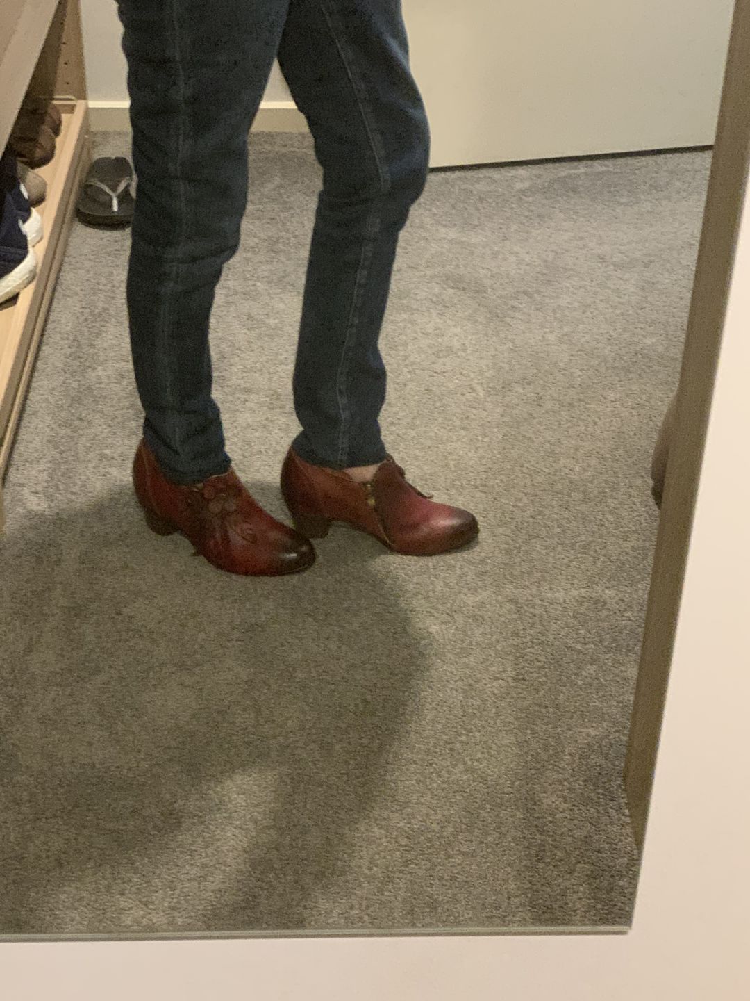 Customer photo review of Retro Handmade Floral Leather Low-Heel Pumps