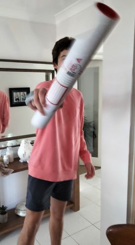 Customer photo review of Basic Crew Pale Red