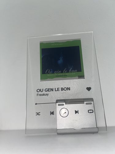 Customer photo review of Custom Song Plaque - The Best Anniversary Gift for Couples