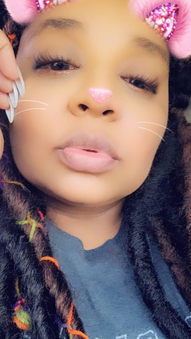 Customer photo review of Bobbi Boss Crochet Braid - BAE LOCS 20" GOLD