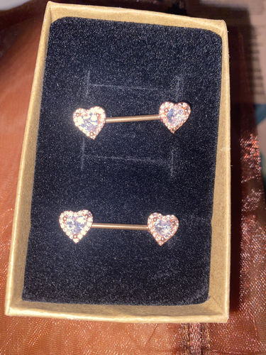 Customer photo review of Lanaisia Heart Nipple Ring