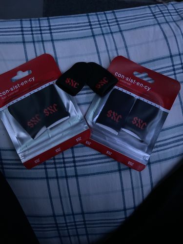 Customer photo review of *For Thumbs* "Consistency" Finger Sleeves Three Pack