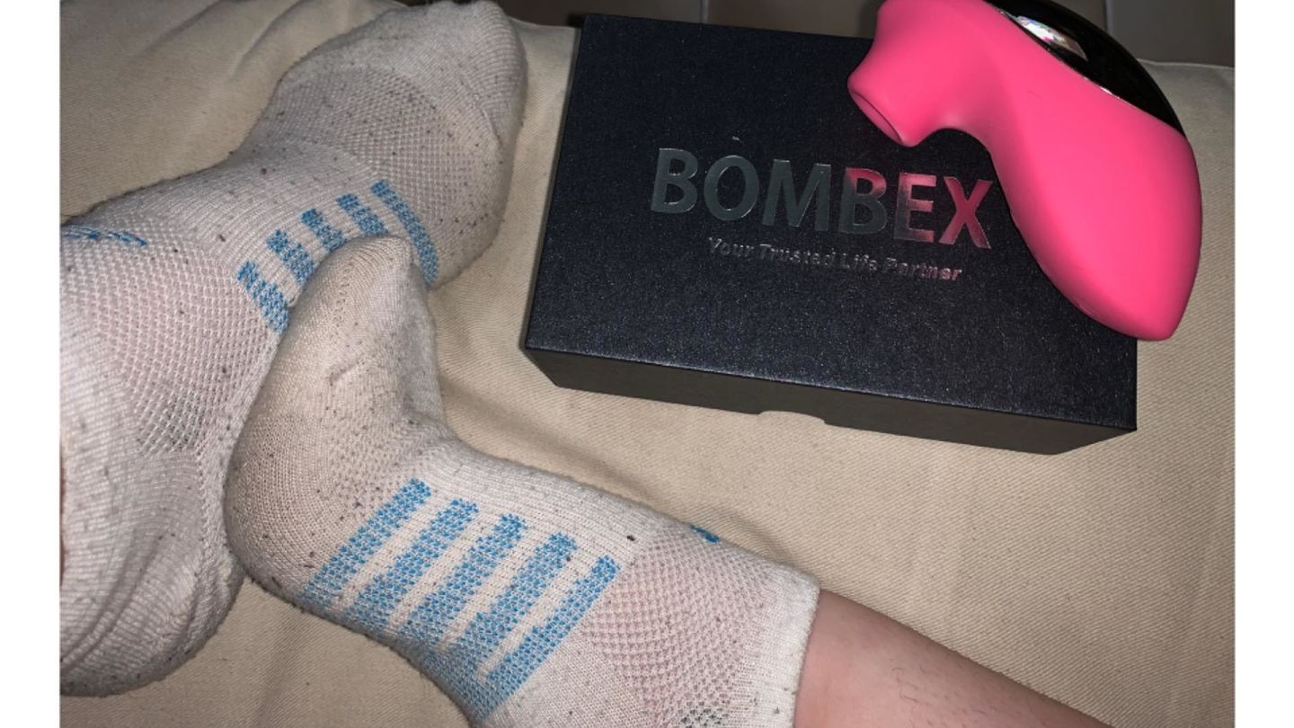 Customer photo review of Clitoral Sucking Vibrator