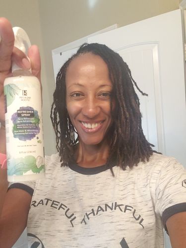Customer photo review of Refresher Spray w/ Rose Water | 8 oz