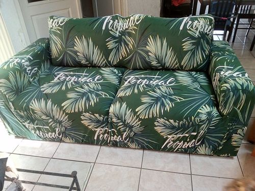 Customer photo review of Tropical - Housses Extensibles de Fauteuil et Canapé - La Maison des Housses