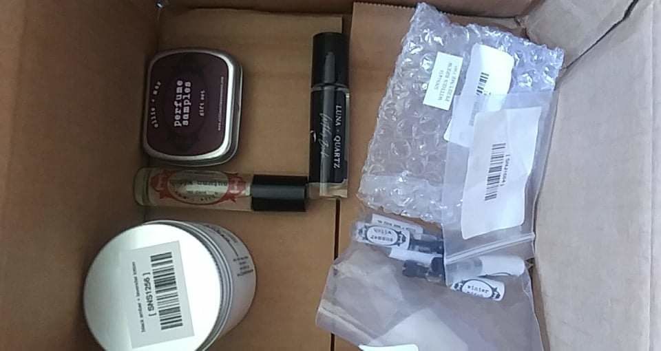 Customer photo review of Autumn Witch Vegan Perfume Oil
