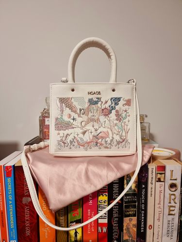 Customer photo review of The Book Handbag - Jimmi’s Battle