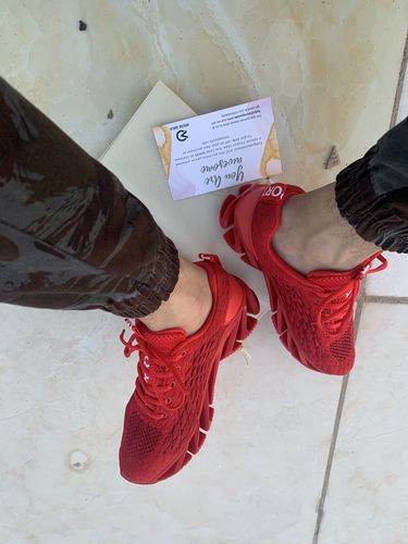 Customer photo review of Venture