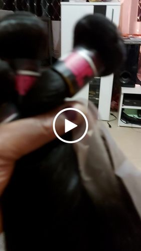 Customer video review of 3 Paquets de Tissage  + Lace Frontal Loose Wave