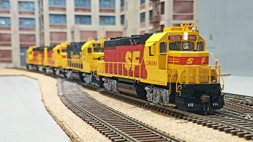 Customer photo review of Athearn ATHG65601 GP39-2 w/DCC & Sound, SF/Kodachrome #3600, HO