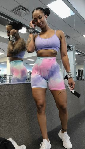 Customer photo review of Lilac Seamless Sports Bra