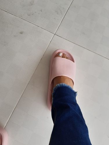 Customer photo review of Cola Ultra-Soft Slippers