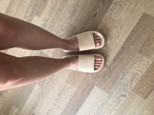 Customer photo review of Cola Ultra-Soft Slippers