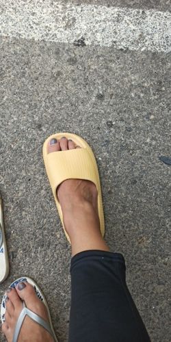 Customer photo review of Cola Ultra-Soft Slippers