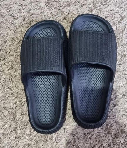 Customer photo review of Cola Ultra-Soft Slippers