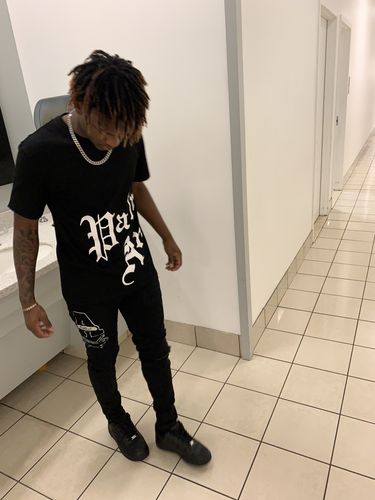Customer photo review of AMIRI #689 Jeans