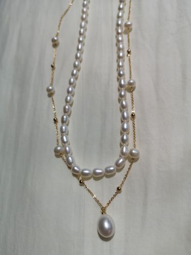 Customer photo review of Rice Pearl Choker Necklace